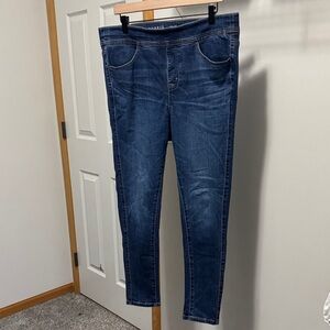 Women’s Torrid Lean Jeans Pull-on Size 1 Medium/Dark Blue
